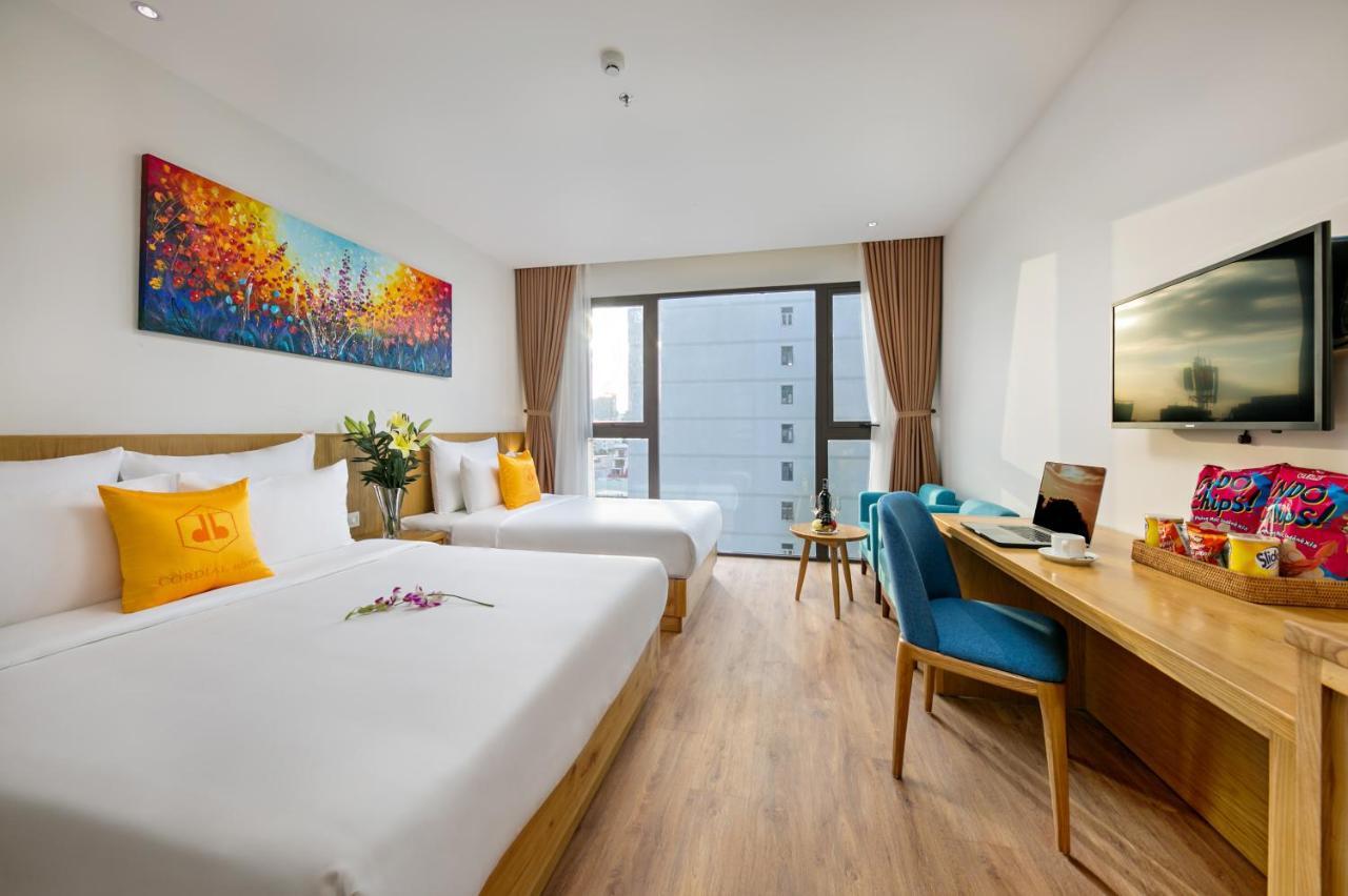 Cordial Beach Hotel Da Nang Exterior photo